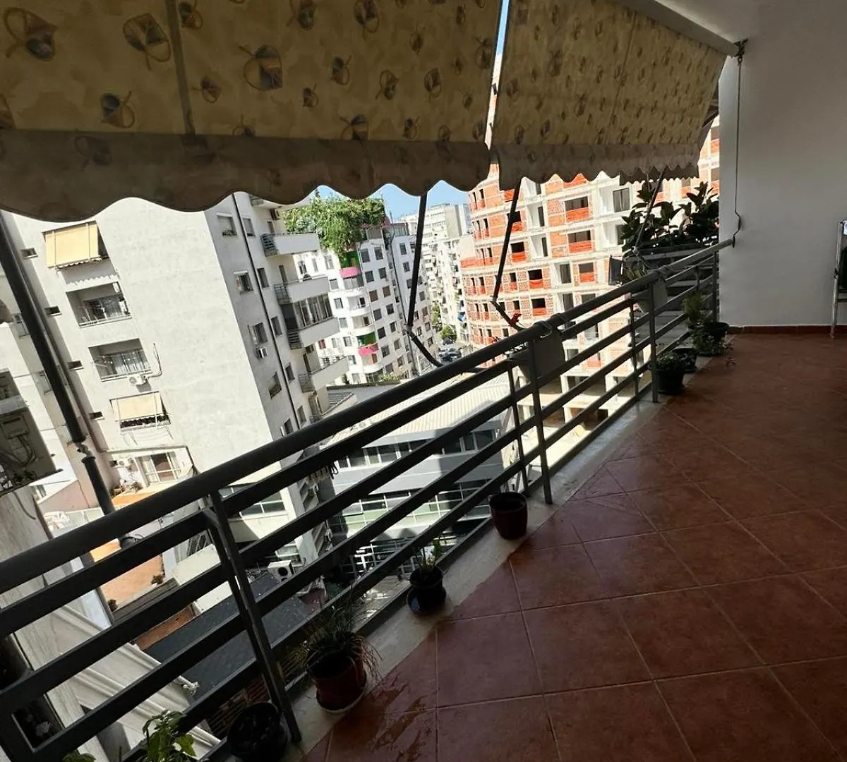 Robert Apartment Tirana Albania